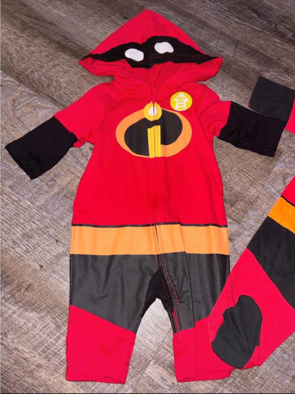 Disney incredible baby romper 0/3 mths Superhero with Hood